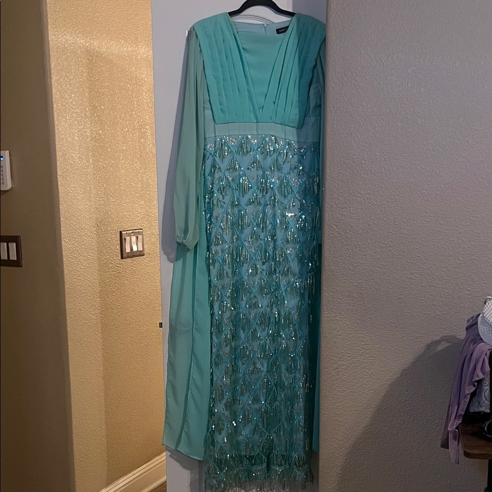 Elegant Aqua Evening Gown